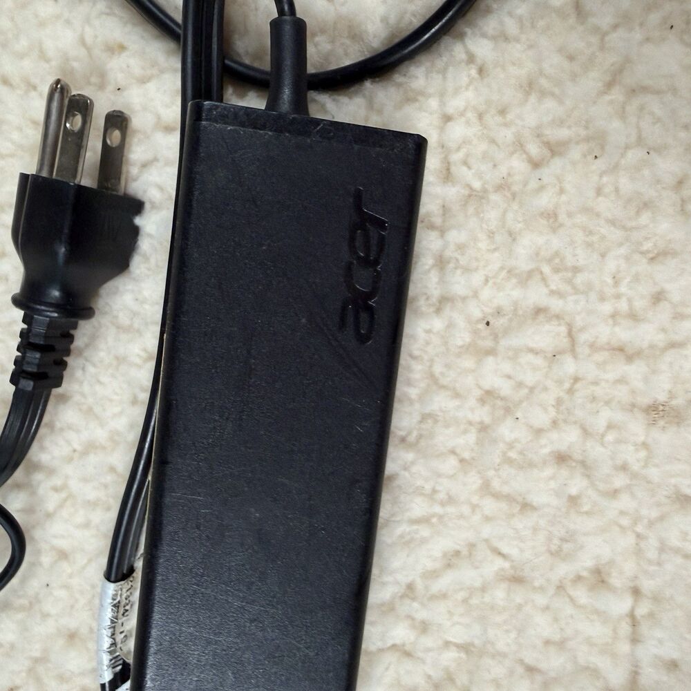 65W AC Adapter Charger Power Supply for Acer A13-045N2A ADP-45HE B 3.0mm*1.1mm